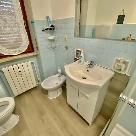 Lägenhet Lella Zona Terme Centro E Vicino Habilita-villa Igea *