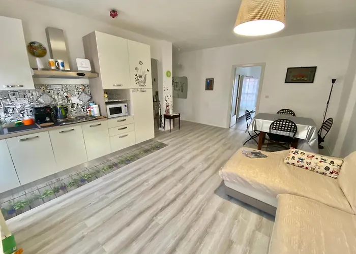 Lägenhet Lella Zona Terme Centro E Vicino Habilita-villa Igea